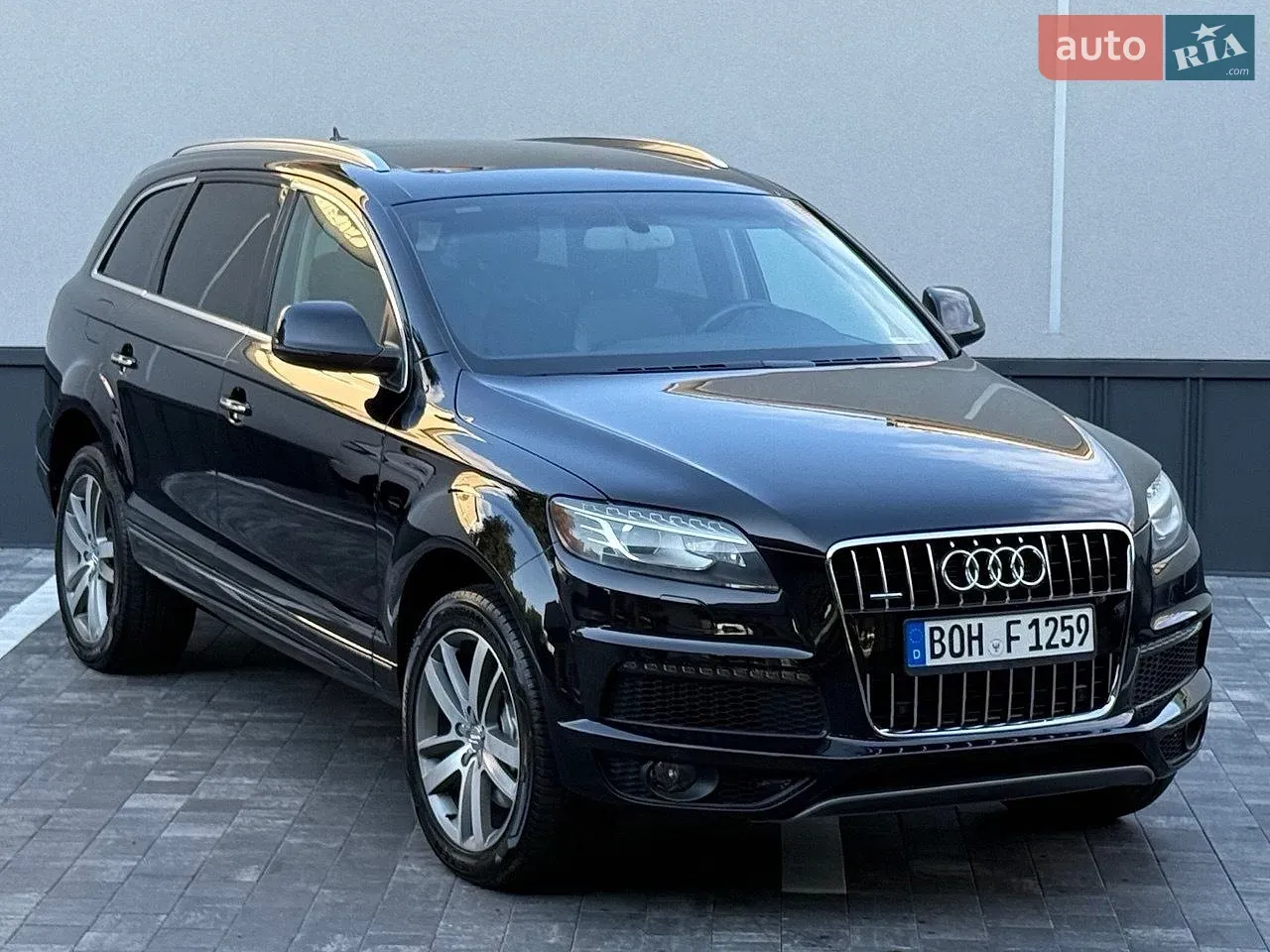 Audi Q7 2013 photo 2