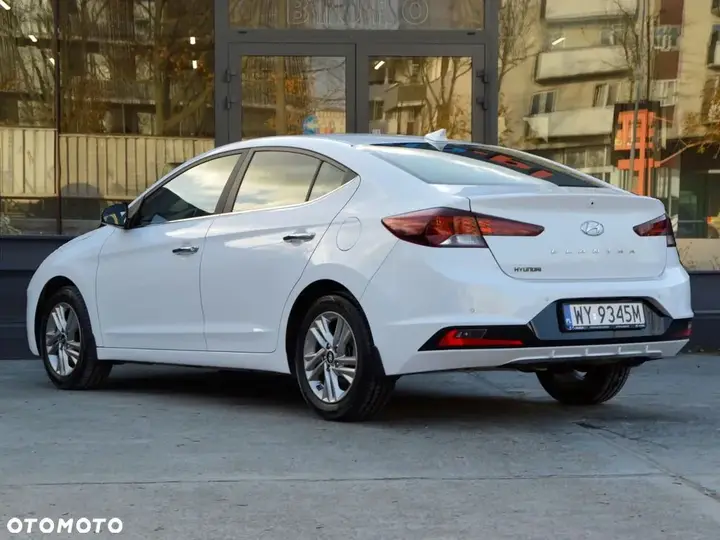 Hyundai Elantra 2019 photo 4
