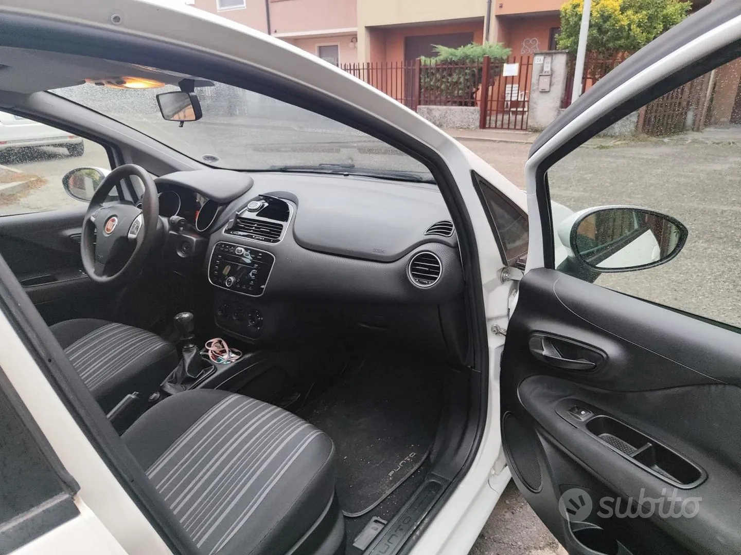 Fiat Punto Evo 2011 photo 5