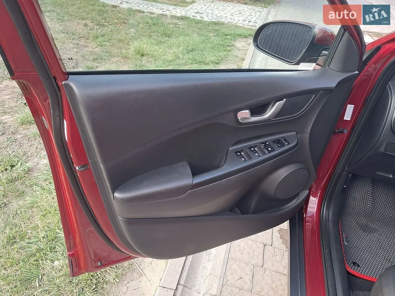 Hyundai Kona Electric 2023 photo 2