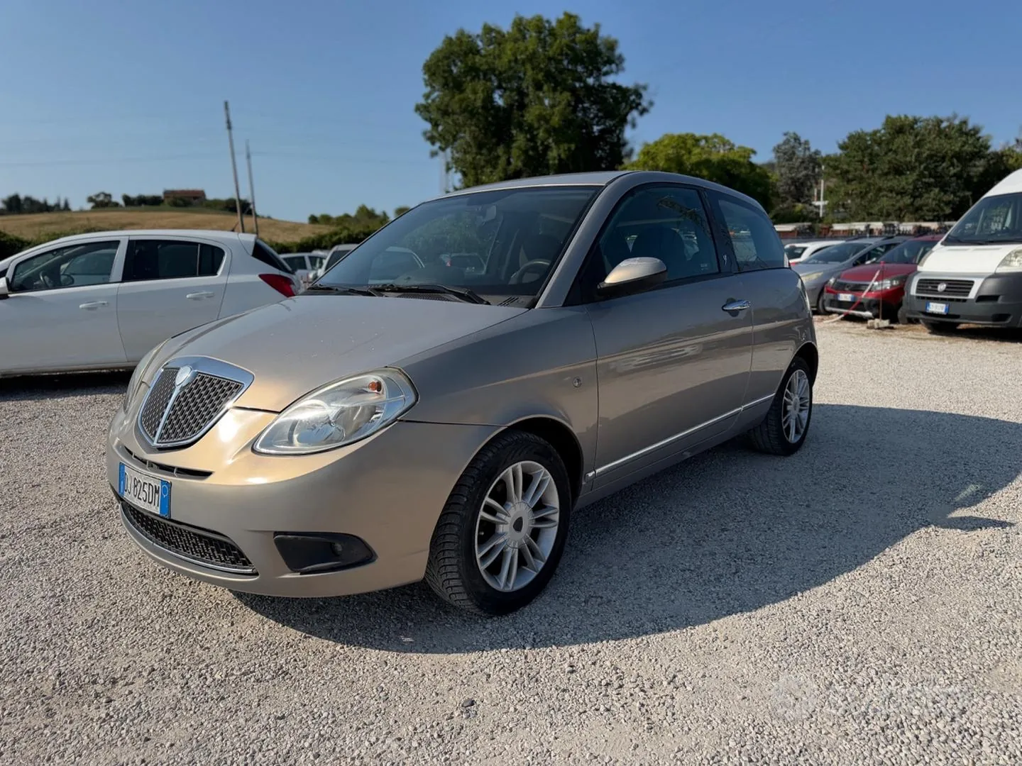 Lancia Ypsilon