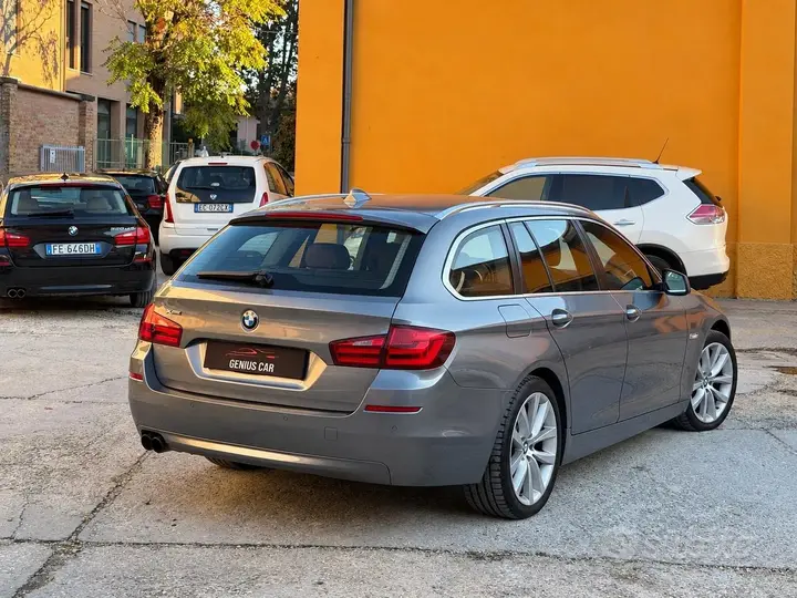 BMW 5 Series 2012 photo 5