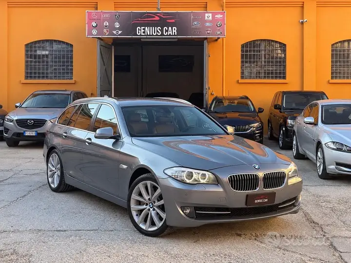 BMW 5 Series 2012 photo 2