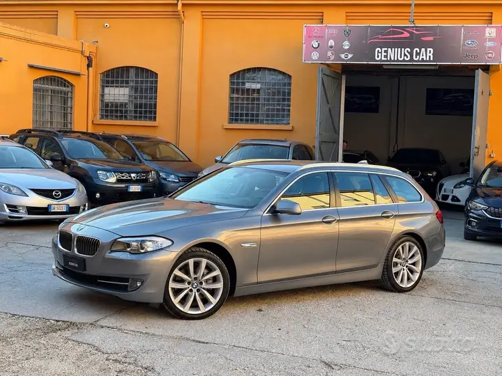 BMW 5 Series 2012 photo 4