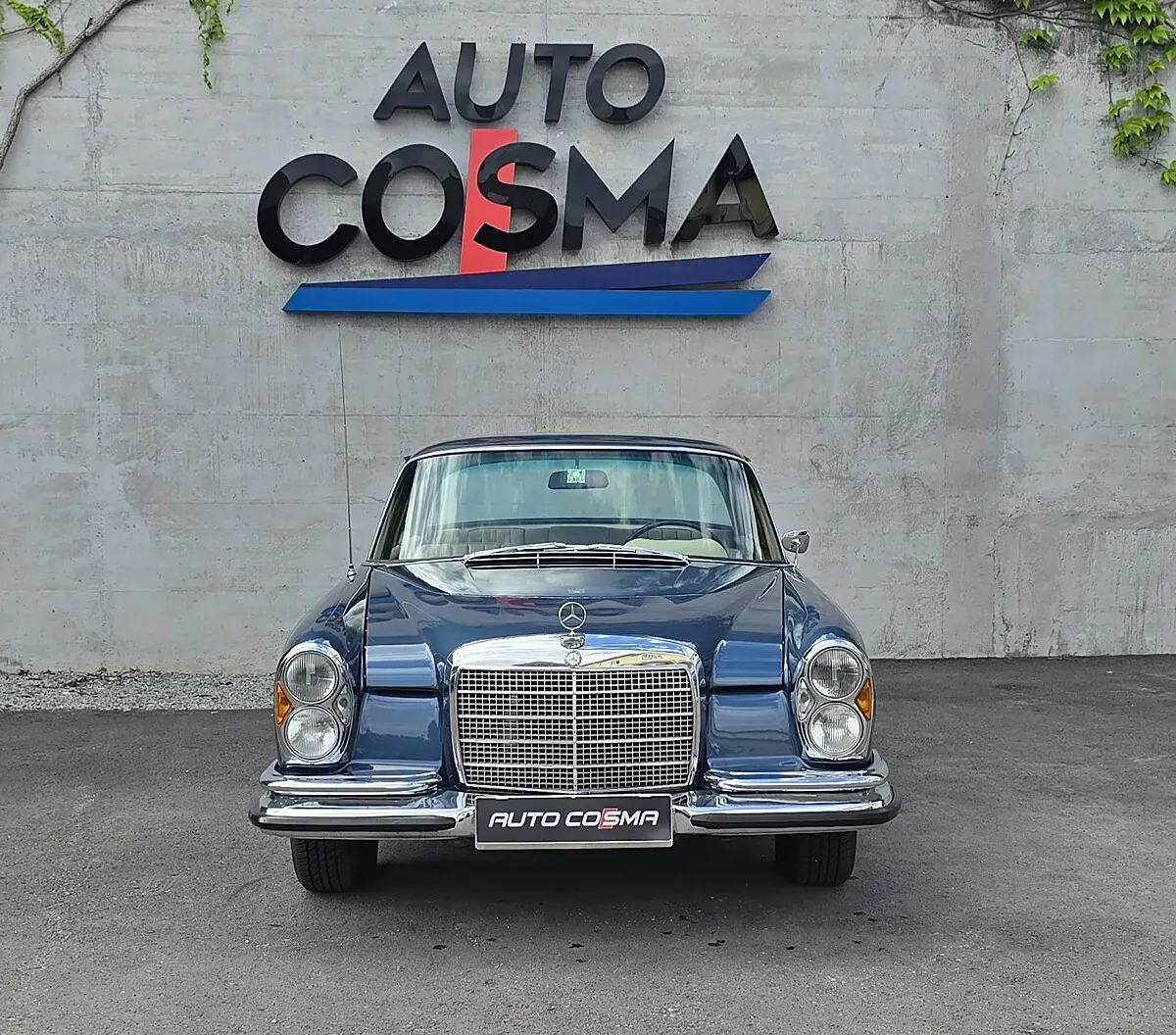 Mercedes-Benz 280 1970 photo 2