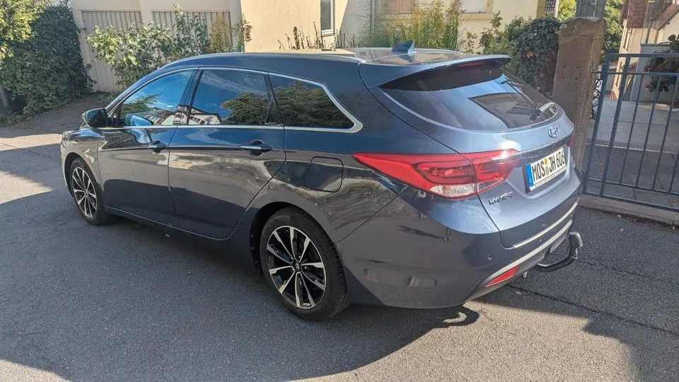 Hyundai I40