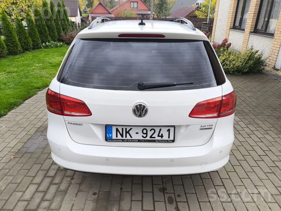 Volkswagen Passat 2012 photo 5