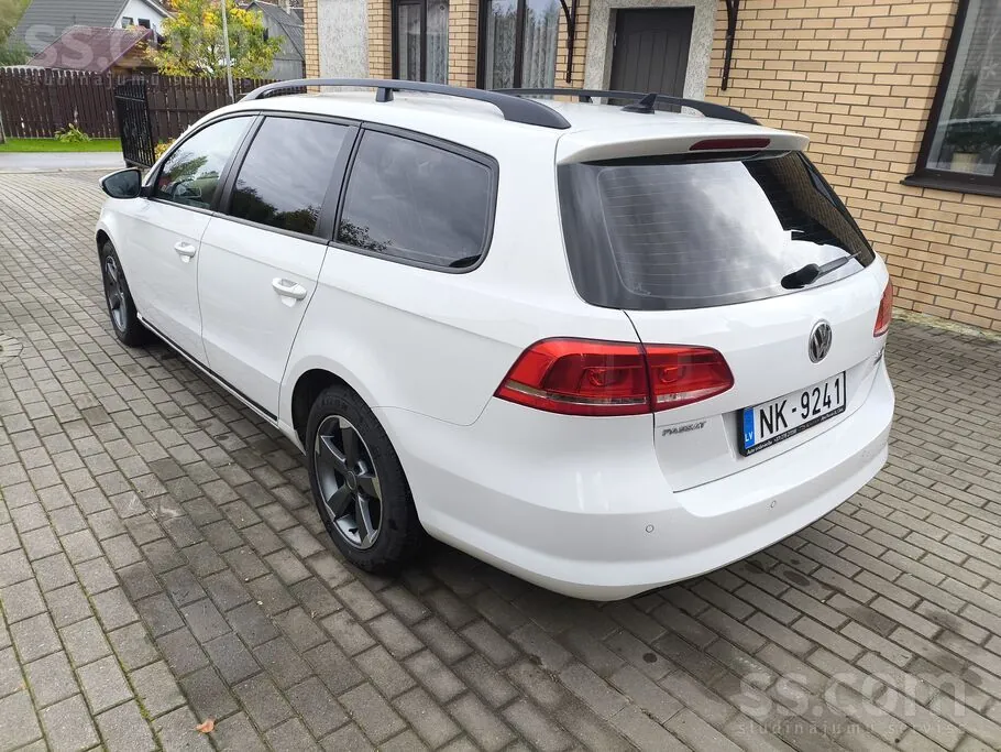 Volkswagen Passat 2012 photo 4