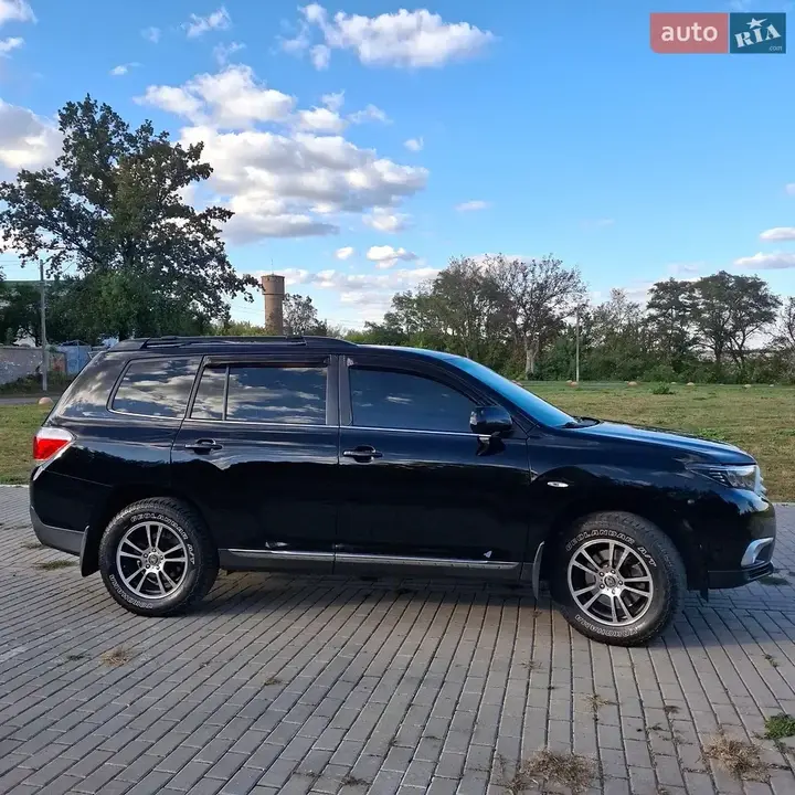 Toyota Highlander 2011 photo 5