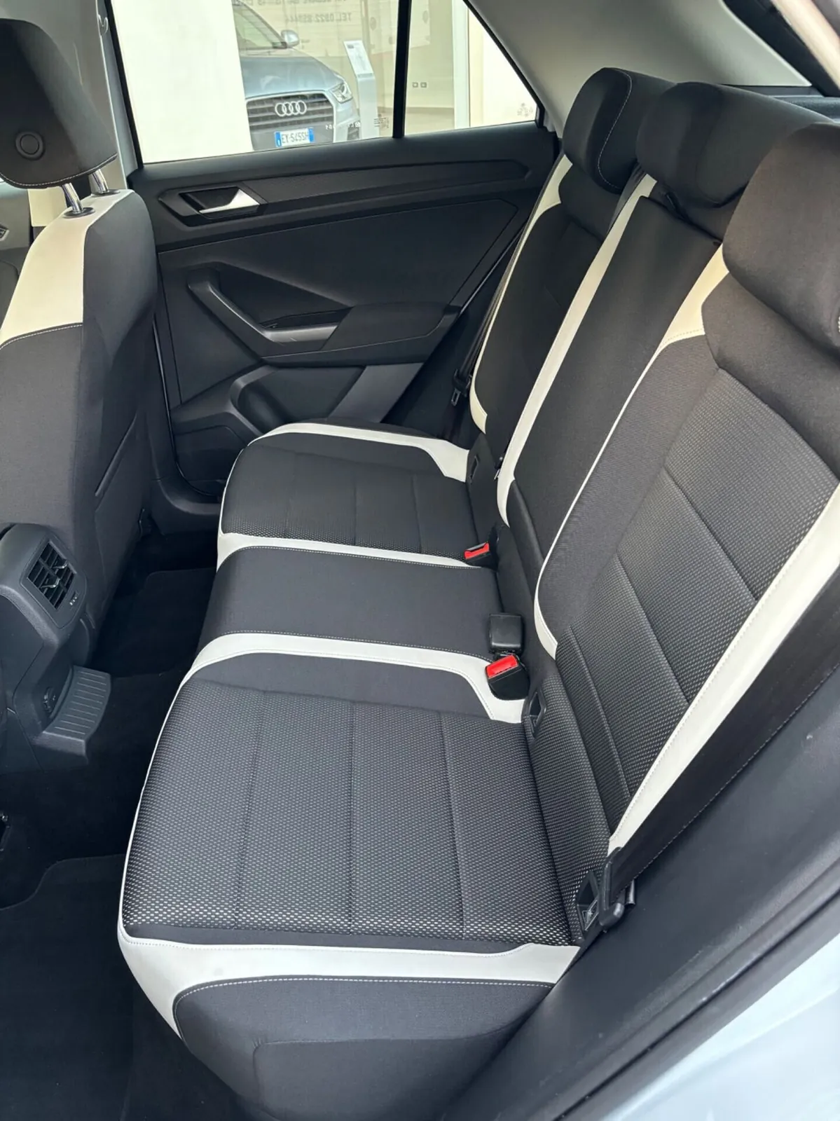 Volkswagen T-Roc 2020 photo 4