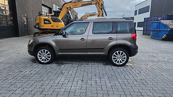 Skoda Yeti 2012 photo 3