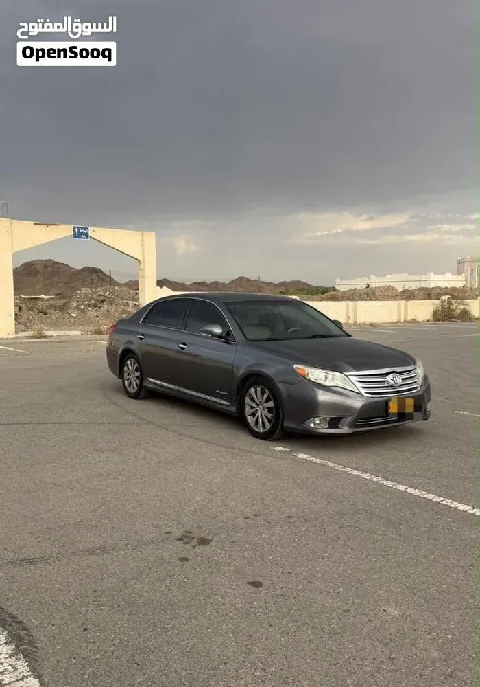 Toyota Avalon 2011 photo 2
