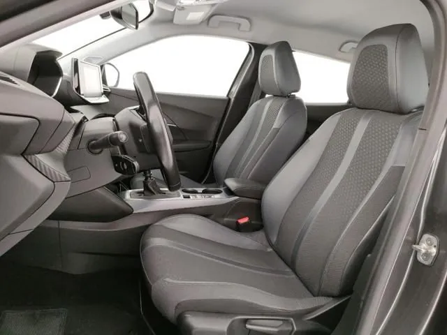 Peugeot 2008 2020 photo 5