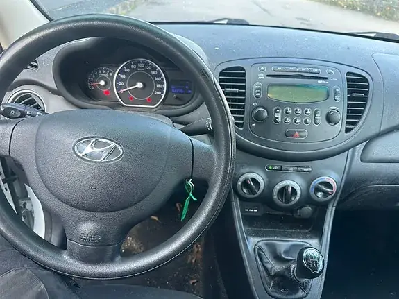 Hyundai I10 2012 photo 3