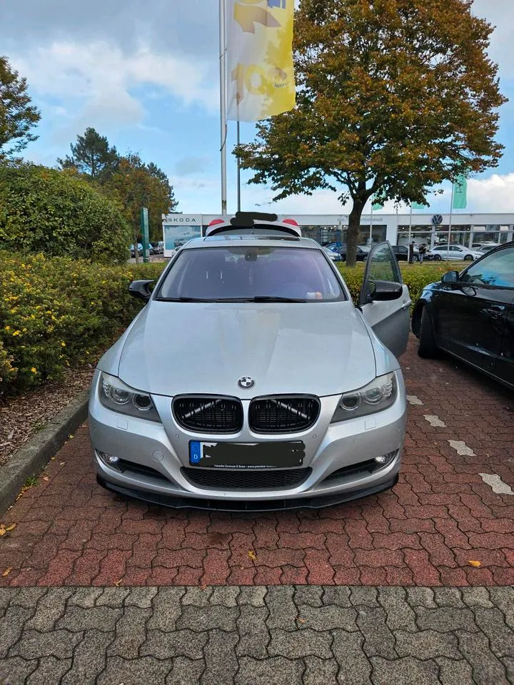 BMW 320I E90