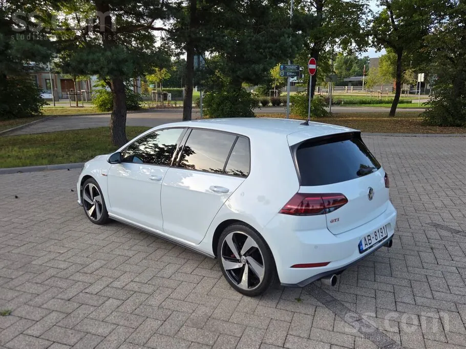 Volkswagen Golf Gti 2017 photo 3