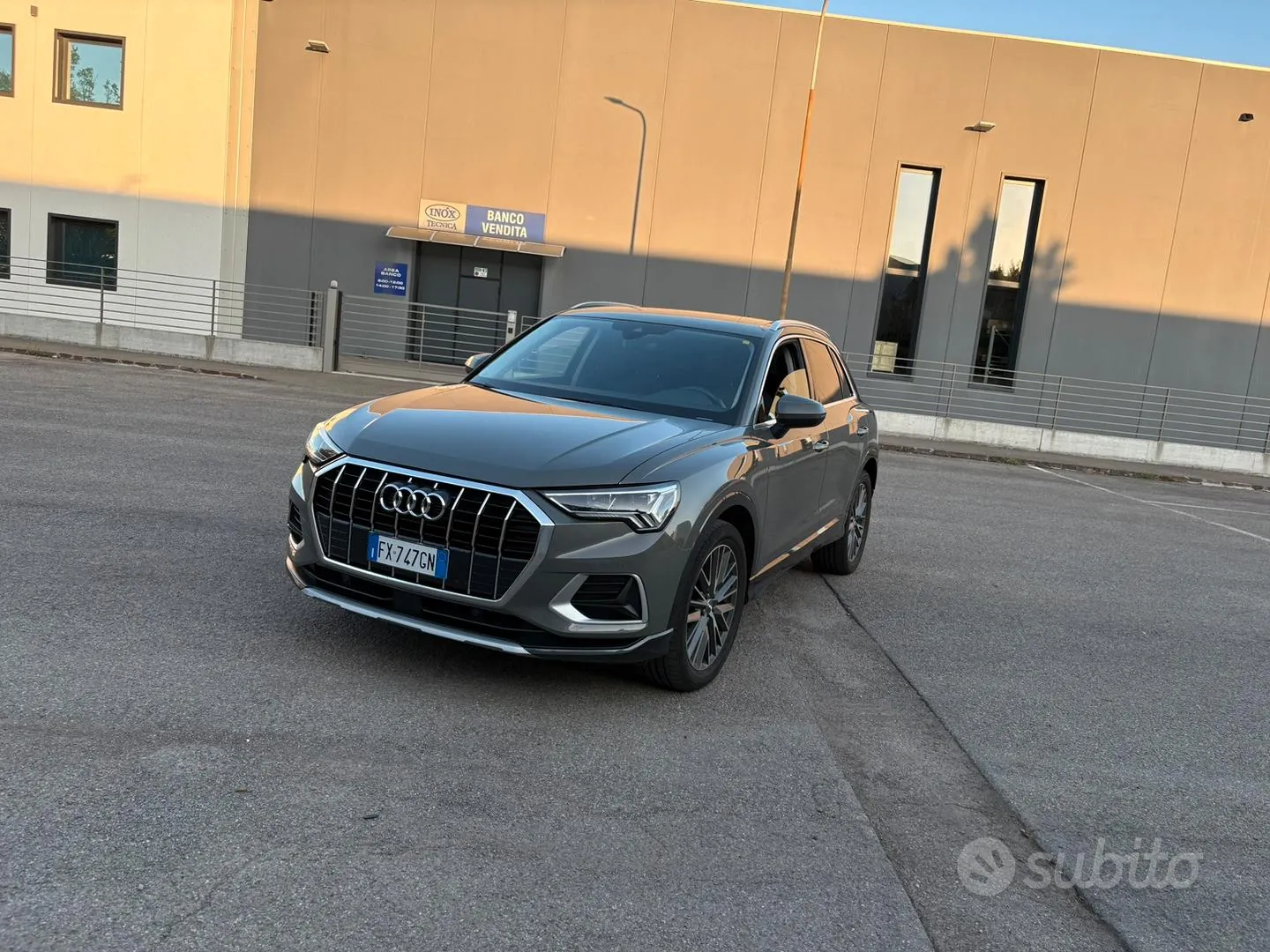 Audi Q3 2019 photo 2
