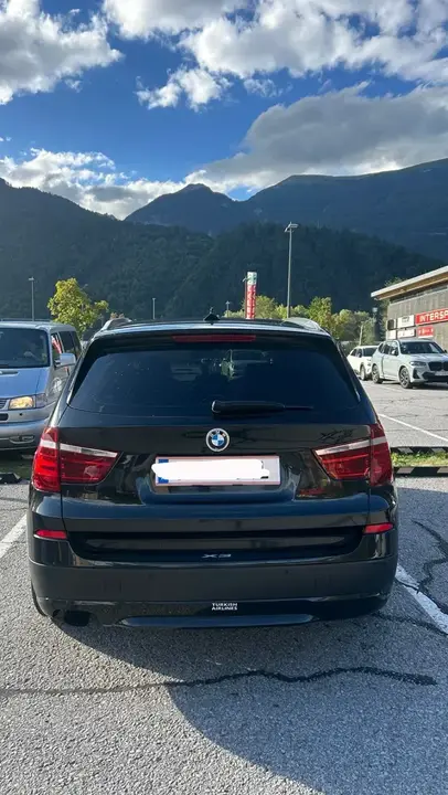 BMW X3 2011 photo 2