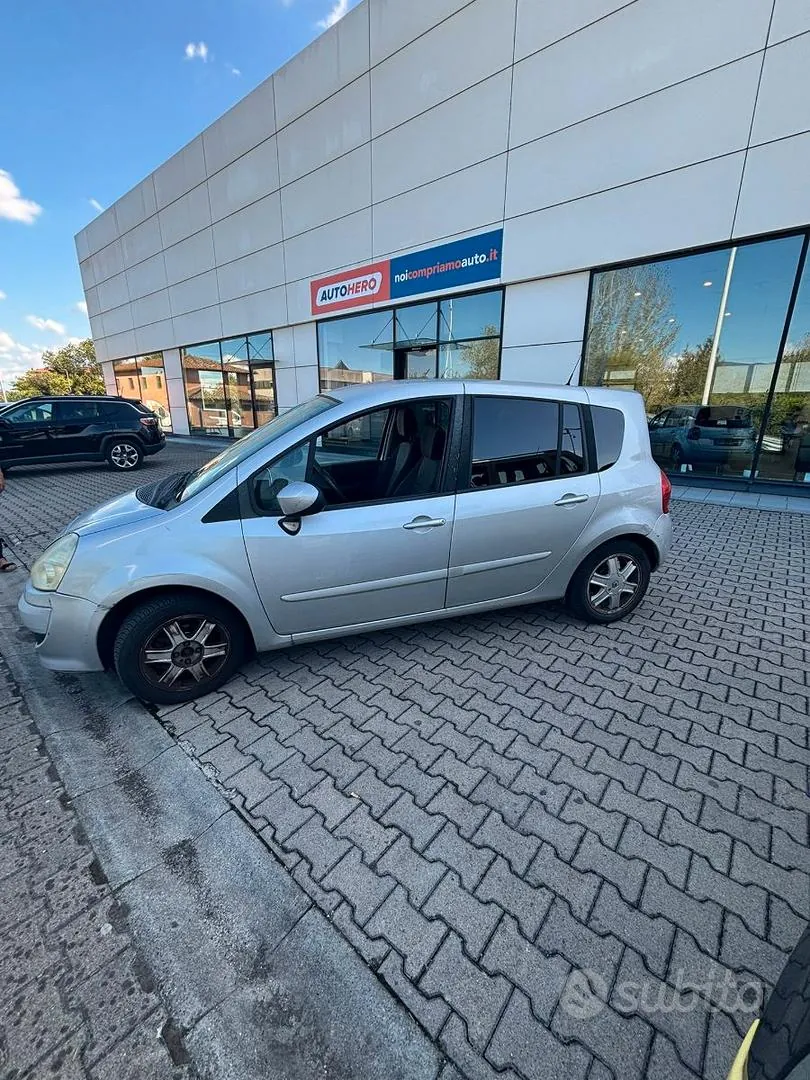 Renault Grand Modus 2008 photo 2