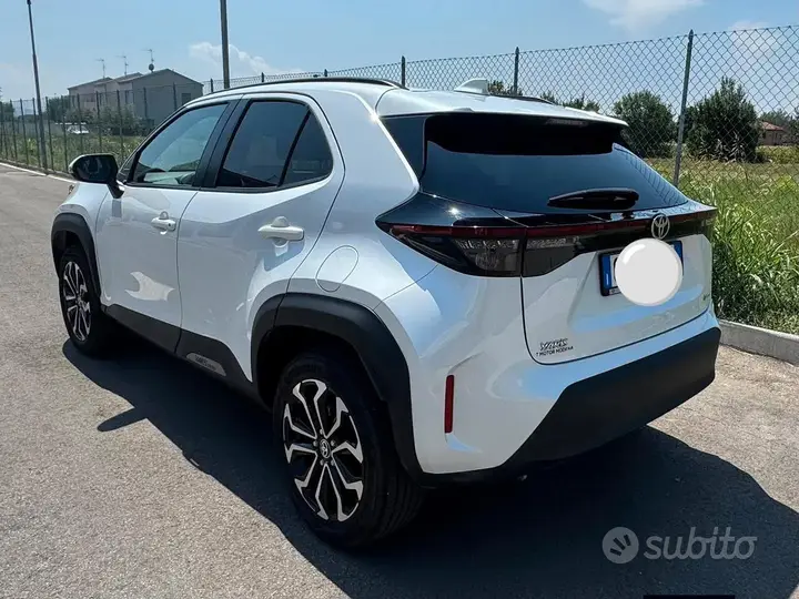 Toyota Yaris Cross 2024 photo 2