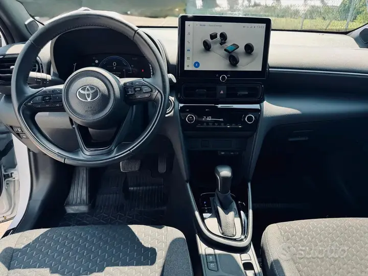 Toyota Yaris Cross 2024 photo 5