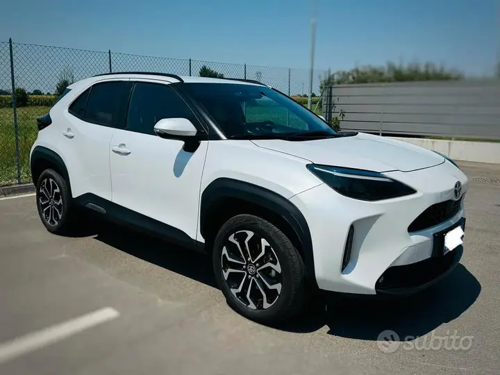 Toyota Yaris Cross 2024 photo 3