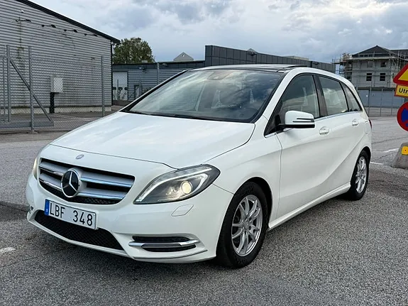 Mercedes-Benz B180