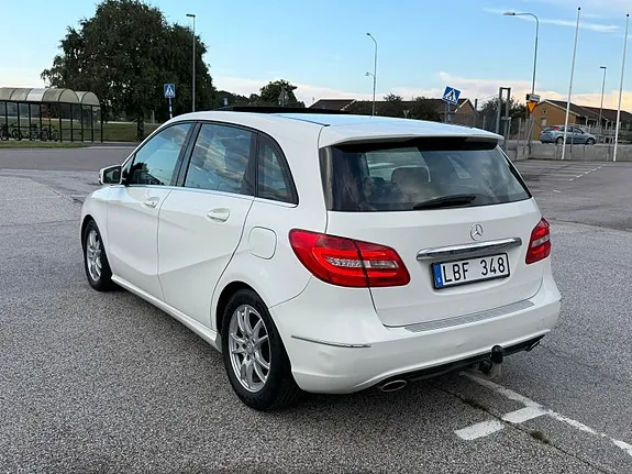 Mercedes-Benz B180 2014 photo 4