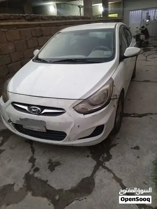 Hyundai Accent 2014 photo 4