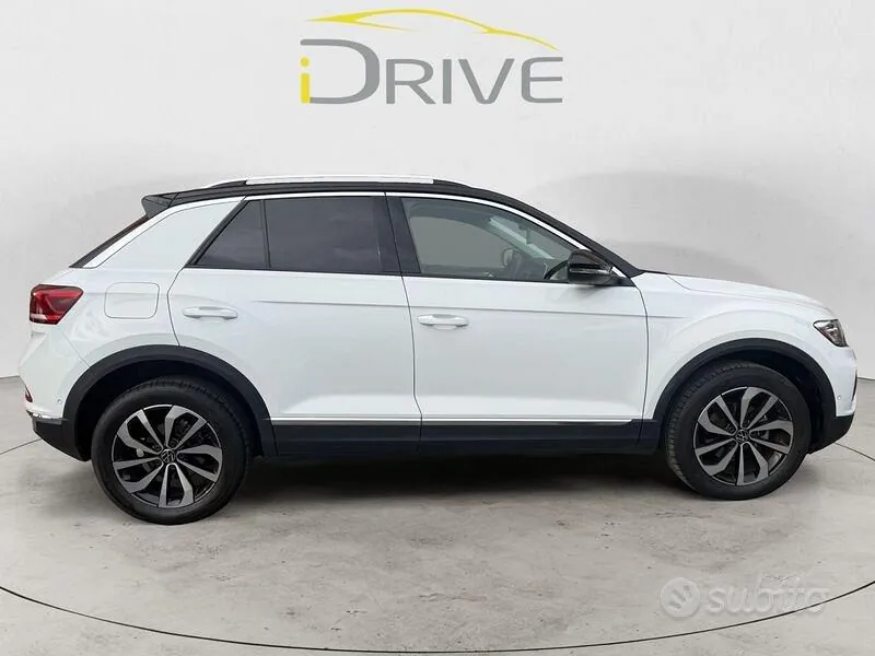 Volkswagen T-Roc 2023 photo 5