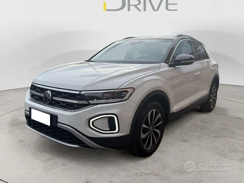 Volkswagen T-Roc 2023 photo 3