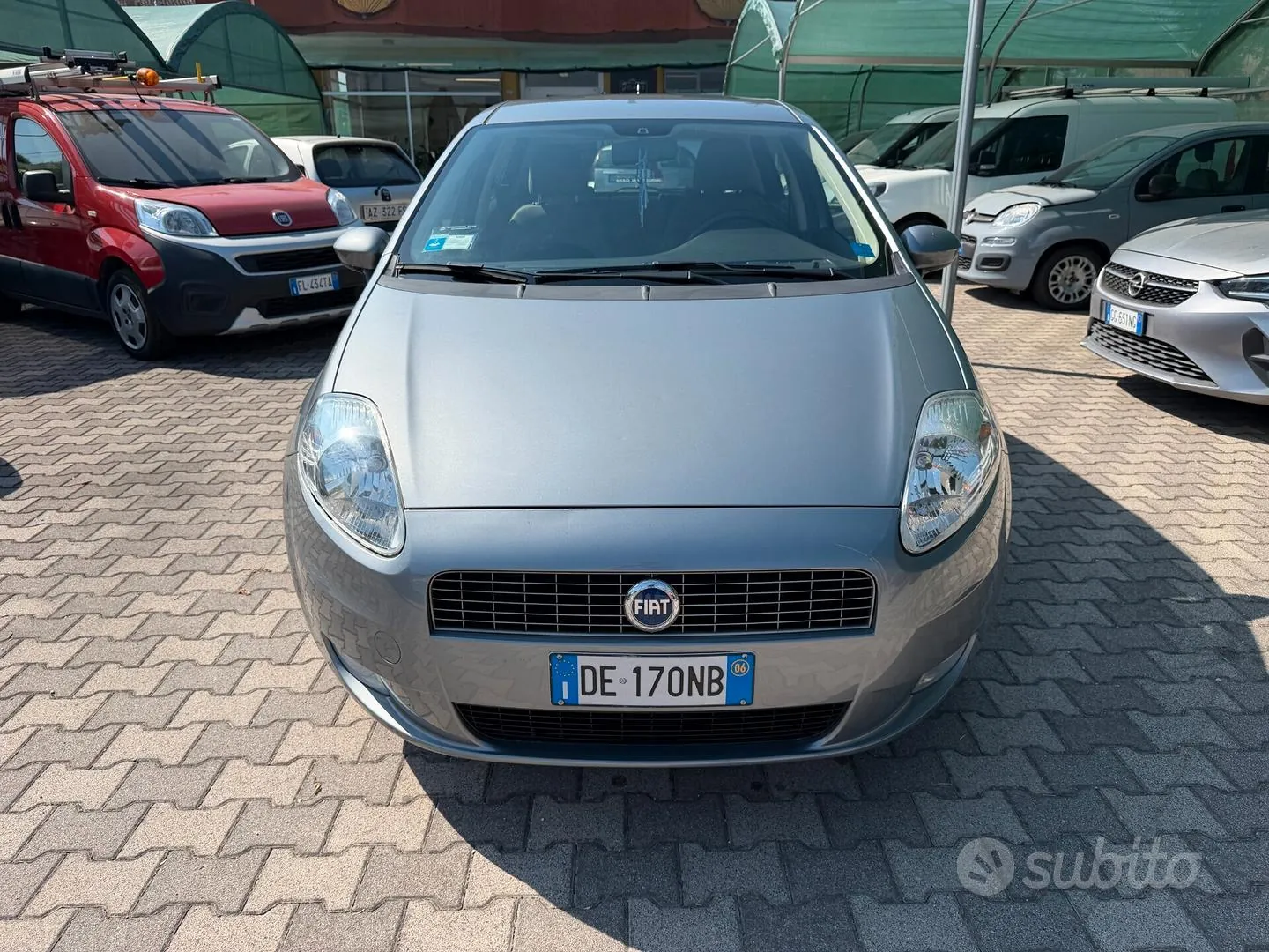 Fiat Grande Punto 2006 photo 2