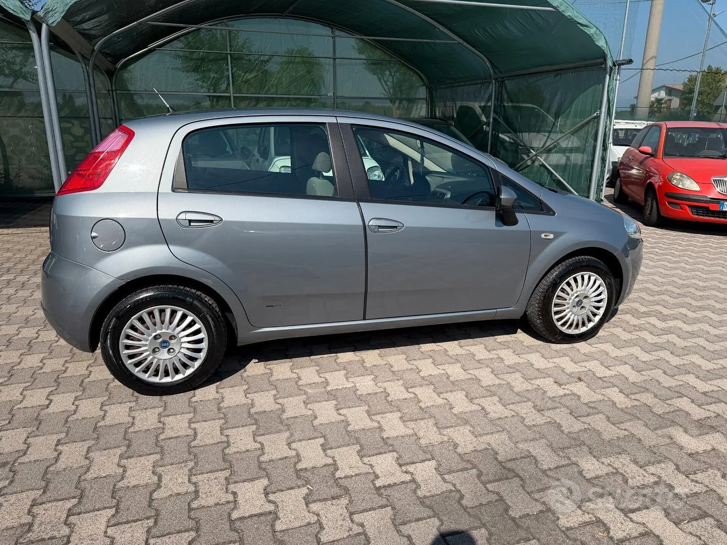 Fiat Grande Punto 2006 photo 3