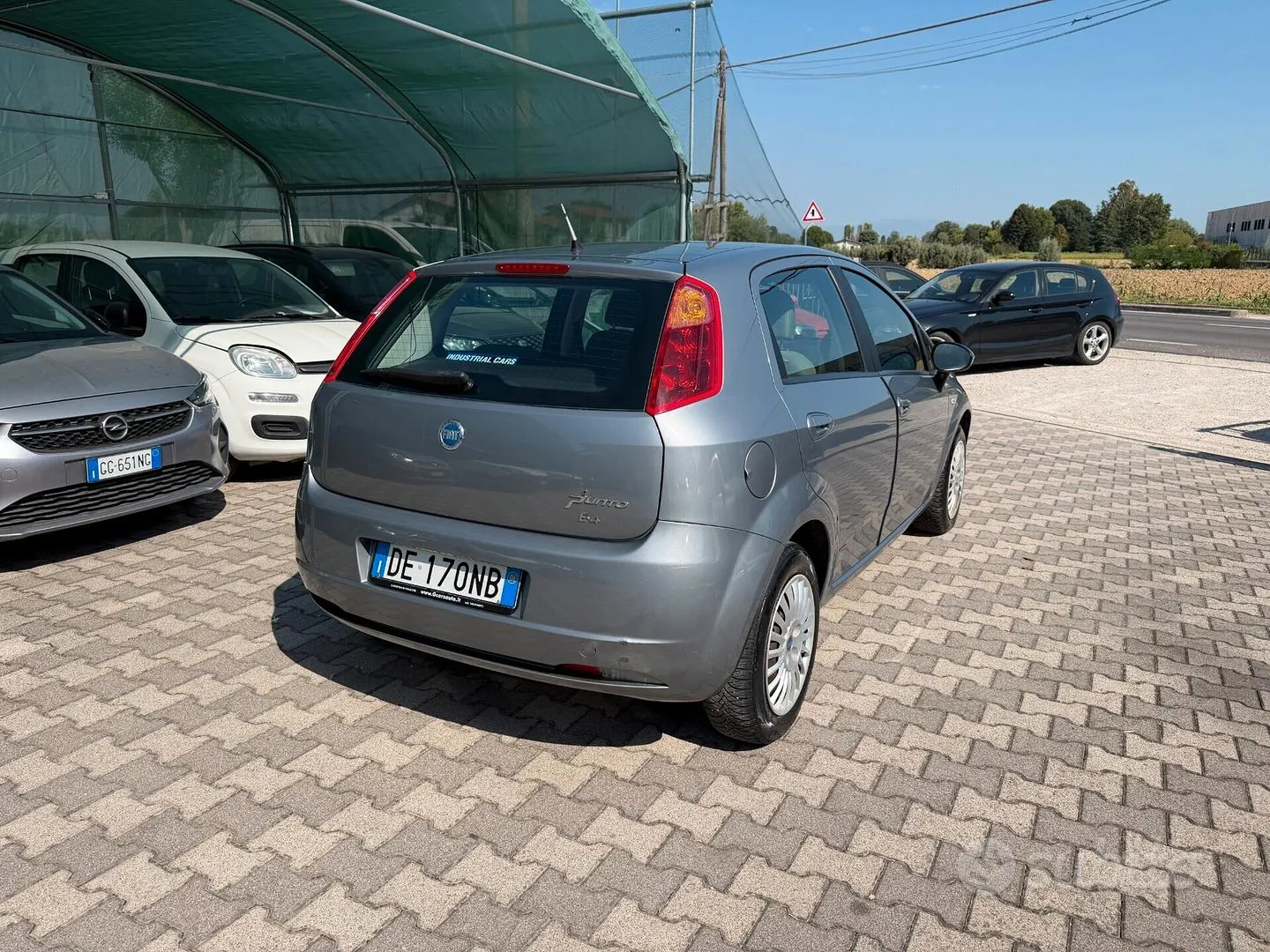 Fiat Grande Punto 2006 photo 4