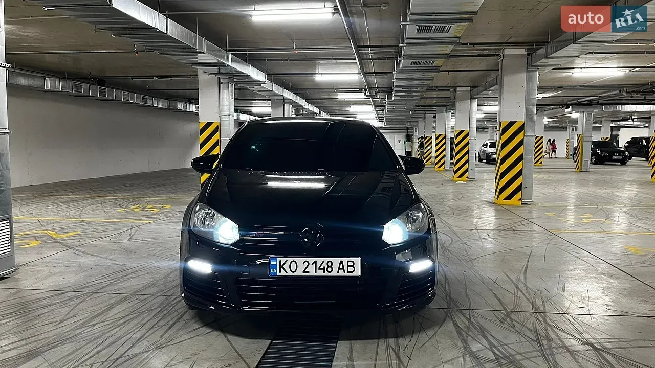 Volkswagen Golf 2010 photo 3