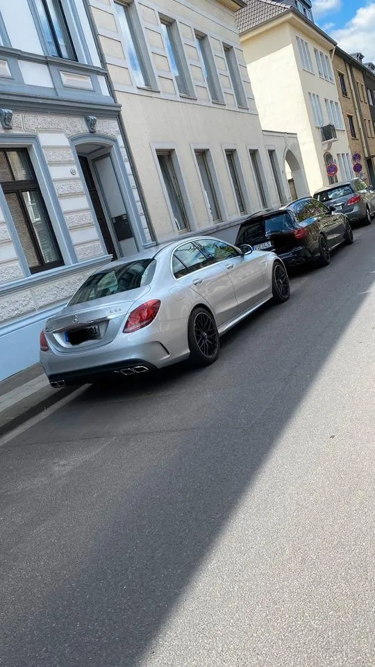 Mercedes-Benz C63 Amg