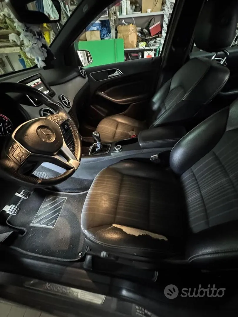 Mercedes-Benz B 180 2013 photo 4