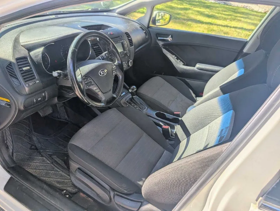 Kia Forte 2014 photo 4