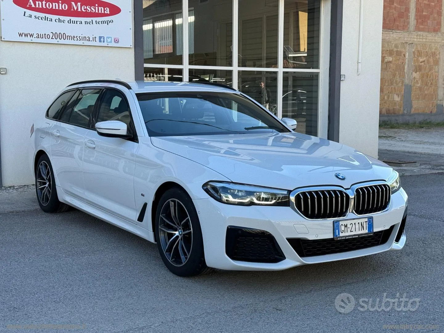 BMW 5 Series 2023 photo 2