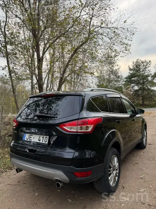 Ford Kuga 2013 photo 2