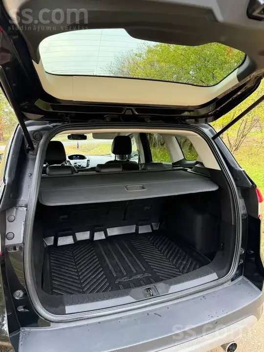 Ford Kuga 2013 photo 3
