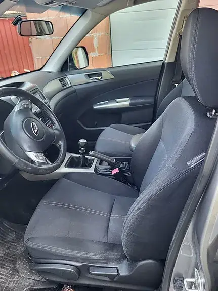 Subaru Forester 2010 photo 5
