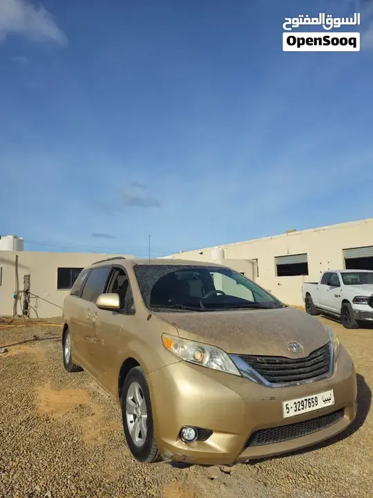 Toyota Sienna 2014 photo 4