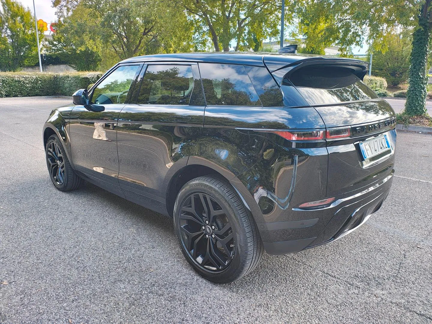 Land Rover Range Rover Evoque 2019 photo 3