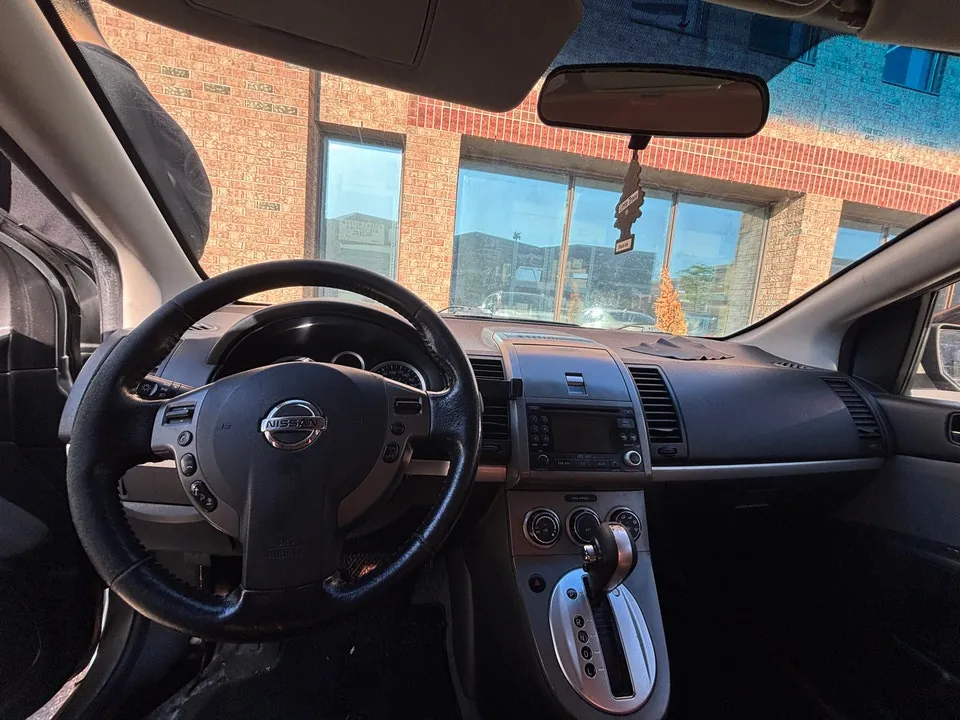 Nissan Sentra 2011 photo 3