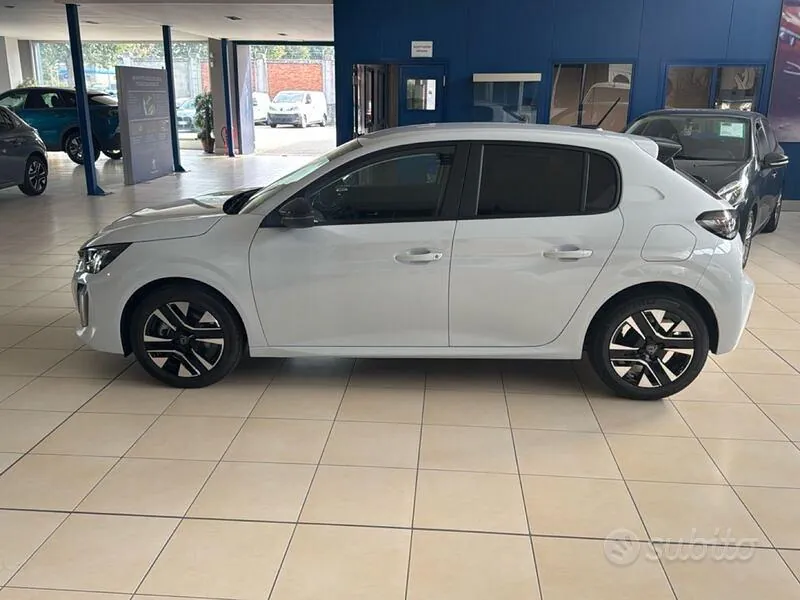 Peugeot 208 2026 photo 2
