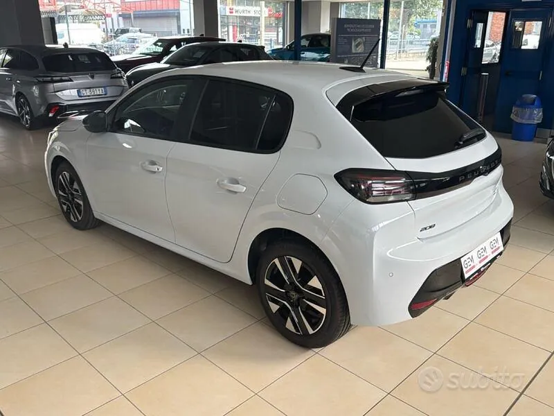 Peugeot 208 2026 photo 3