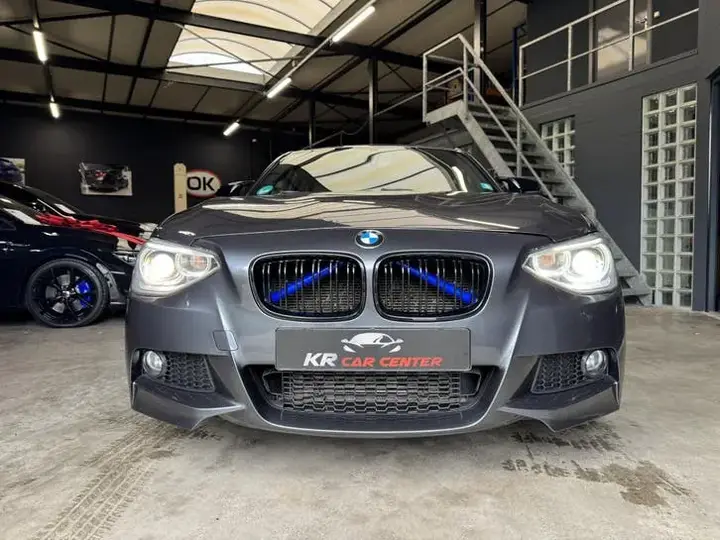 BMW 1 Series 2011 photo 2