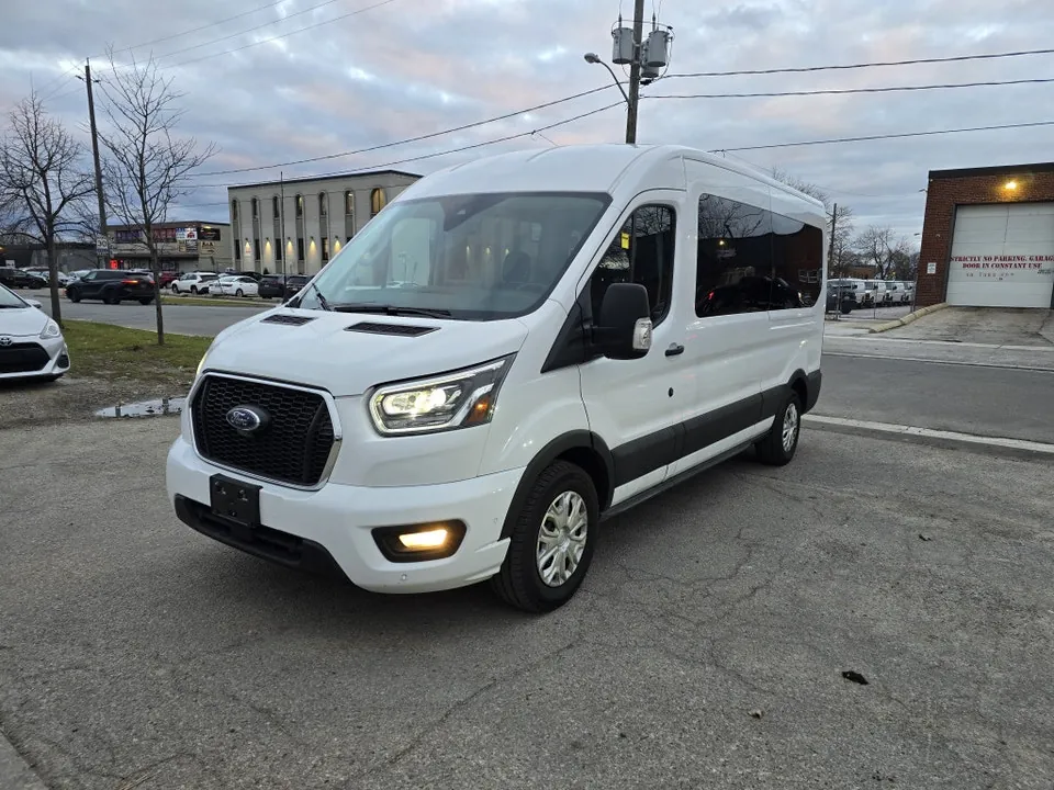 Ford Transit 2023 photo 3