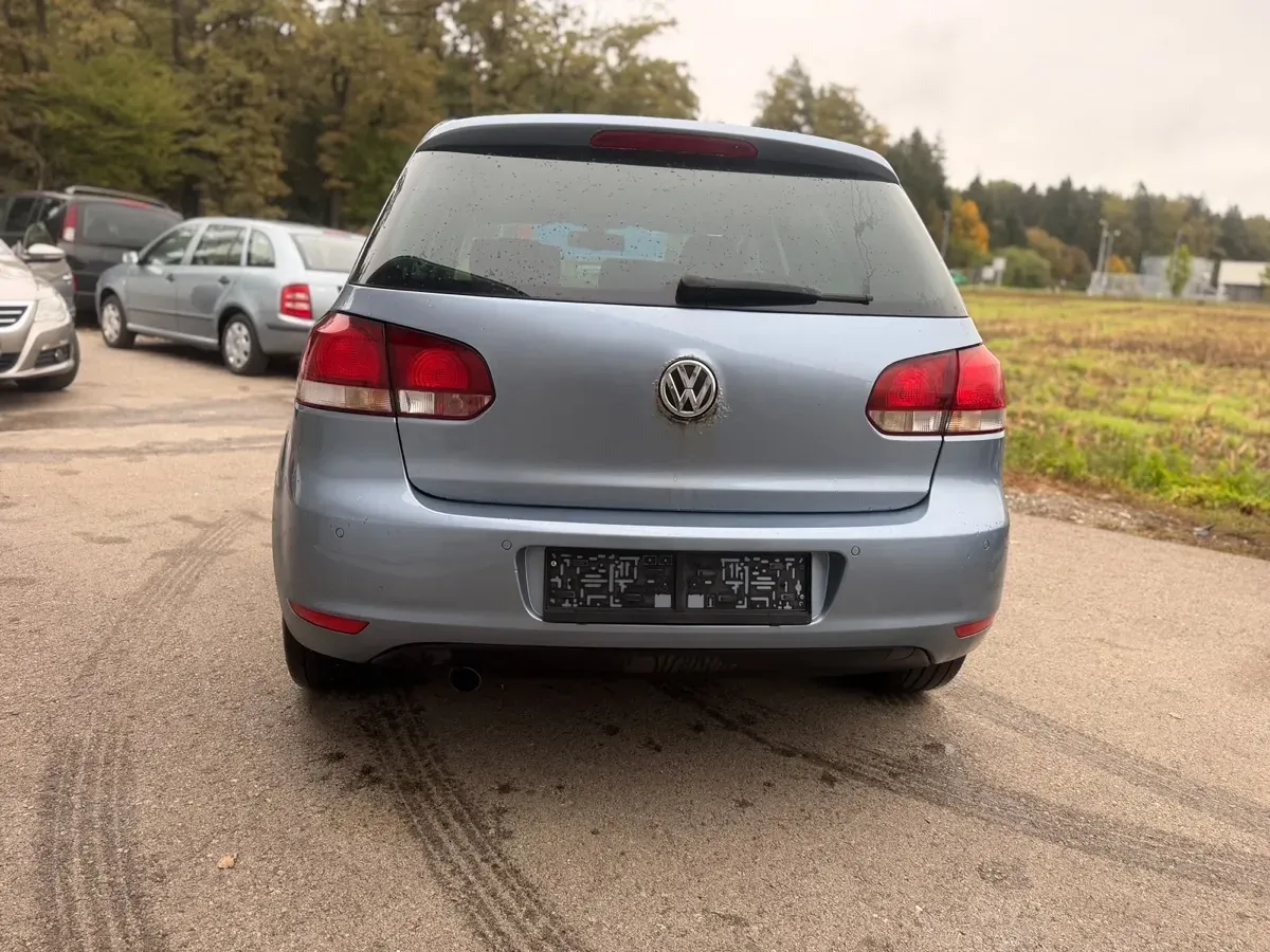 Volkswagen Golf 2009 photo 3